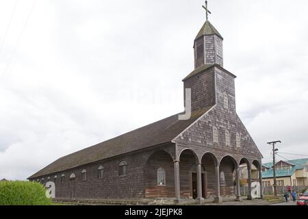 Église de Santa Maria de Loreto à Achao, île de Quinchao, archipel de Chiloe, Chili. L'église a été construite vers 1740. Banque D'Images
