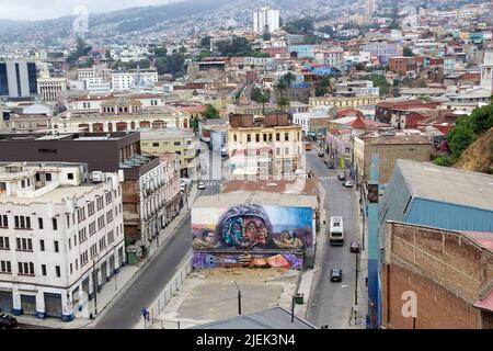 Murales le long de la rue à Valparaiso, Chili. Valparaiso a été déclarée site du patrimoine mondial par l'UNESCO en 2003. Banque D'Images