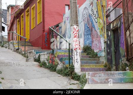 Murales le long de la rue à Valparaiso, Chili. Valparaiso a été déclarée site du patrimoine mondial par l'UNESCO en 2003. Banque D'Images