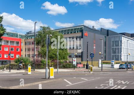 BÂTIMENT STEM, Université de Bedfordshire, place de l'Université, Luton, Bedfordshire, Angleterre, Royaume-Uni Banque D'Images