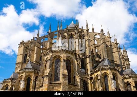 Cathédrale du Mans. Ville du Mans dans le nord-ouest de la France. La cathédrale est dédiée à Saint Julien du Mans, le premier évêque de la ville, qui s'établit Banque D'Images