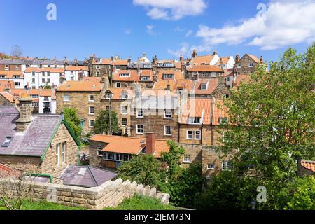 Robin Hood Bay Yorkshire toits carrelés Royaume-Uni Robin Hood Bay Yorkshire Angleterre GB Europe Banque D'Images