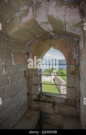 Angera, Italie - 4 juin 2022 : dans le château de Borromeo (Rocca di Angera). Banque D'Images