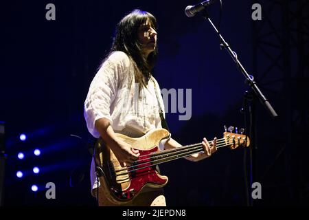 Paz Lenchantin de Pixies lors du concert au Roma Summer Fest 2022, 27th juin 2022, Auditorium Parco della Musica, Rome, Italie Banque D'Images