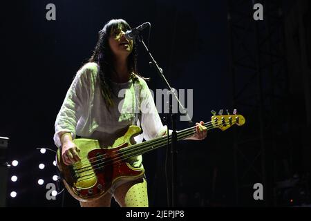 Rome, Italie. 27th juin 2022. Paz Lenchantin de Pixies lors du concert au Roma Summer Fest 2022, 27th juin 2022, Auditorium Parco della Musica, Rome, Italie crédit: Agence de photo indépendante/Alamy Live News Banque D'Images