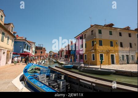 Île de Burano colorée à Venetiza, Italie Banque D'Images