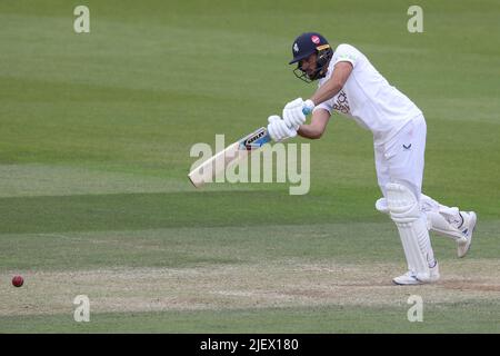 LONDRES, ROYAUME-UNI. 28th JUIN Jack Leaning, de Kent, en action de coups de matraque lors du match de la LV= County Championship Division 1 entre Surrey et Kent au Kia, Oval, Londres, le mardi 28th juin 2022. (Crédit : Robert Smith | ACTUALITÉS MI) crédit : ACTUALITÉS MI et sport /Actualités Alay Live Banque D'Images