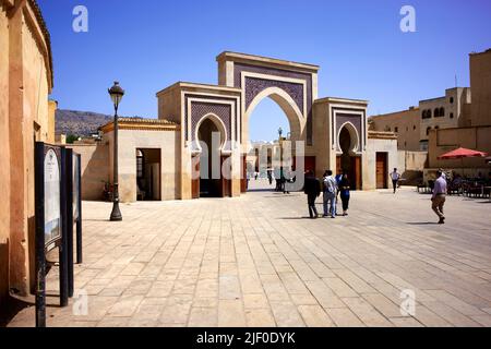 Maroc Fez. Bab Rcif : la porte de la Médina Banque D'Images