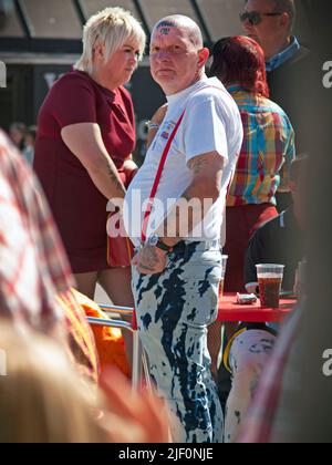 Skinheads Down à Brighton pour un dimanche ensoleillé Banque D'Images