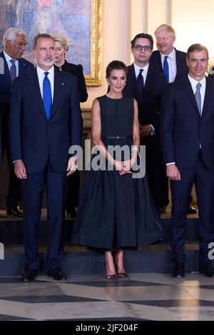 Madrid, Madrid, Espagne. 28th juin 2022. Le roi Felipe VI d'Espagne, la reine Letizia d'Espagne assiste à un dîner de gala aux chefs d'État lors du sommet de l'OTAN 32nd au Palais royal de 28 juin 2022 à Madrid, Espagne (image de crédit : © Jack Abuin/ZUMA Press Wire) Banque D'Images