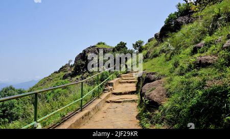 Magnifique lieu touristique point de vue de Needle Rock ou point de suicide lors d'une journée ensoleillée. Meilleur emplacement pour les touristes en randonnée, trekking et hangout Banque D'Images