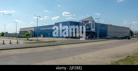 Levice, Slovaquie - 26 juin 2022 : Mobelix. Chaîne autrichienne de magasins de meubles. L'un des plus grands détaillants de meubles et d'accessoires pour la maison. Banque D'Images