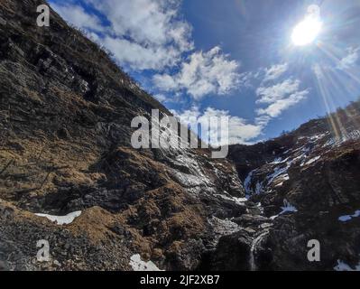 Chutes de Kjossossen en mai, Myrdal, Norvège Banque D'Images