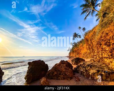 Red Cliff Beach ou Pha Daeng dans la baie d'Ao Thung Sarng, Chumphon, Thaïlande Banque D'Images