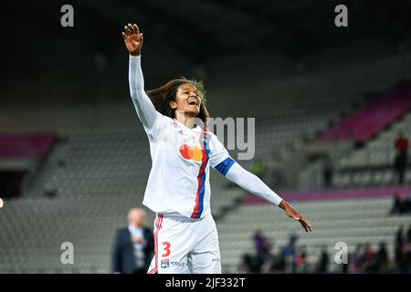 Wendie Renard d'OL célèbre lors du championnat de France féminin, le match de football Arkema D1 entre Paris Saint-Germain (PSG) et l'Olympique Lyonnais (Lyon, OL) sur 29 mai 2022 au stade Jean Bouin à Paris, France. Photo de Victor Joly/ABACAPRESS.COM Banque D'Images