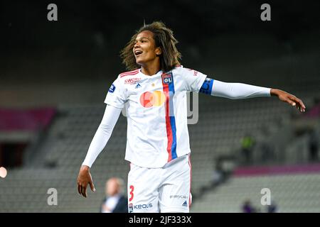 Wendie Renard d'OL célèbre lors du championnat de France féminin, le match de football Arkema D1 entre Paris Saint-Germain (PSG) et l'Olympique Lyonnais (Lyon, OL) sur 29 mai 2022 au stade Jean Bouin à Paris, France. Photo de Victor Joly/ABACAPRESS.COM Banque D'Images