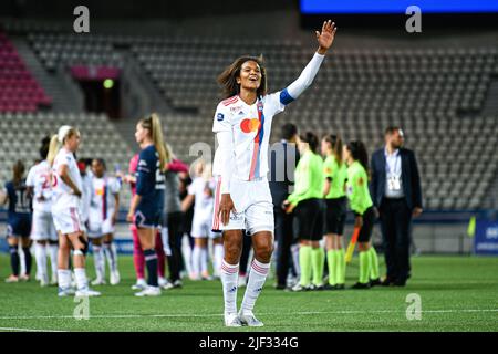 Wendie Renard d'OL célèbre lors du championnat de France féminin, le match de football Arkema D1 entre Paris Saint-Germain (PSG) et l'Olympique Lyonnais (Lyon, OL) sur 29 mai 2022 au stade Jean Bouin à Paris, France. Photo de Victor Joly/ABACAPRESS.COM Banque D'Images