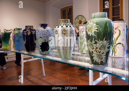 2021 mai 16 - Italie. Lombardie. Laveno Mombello - Musée international de la céramique de MIDeC Banque D'Images