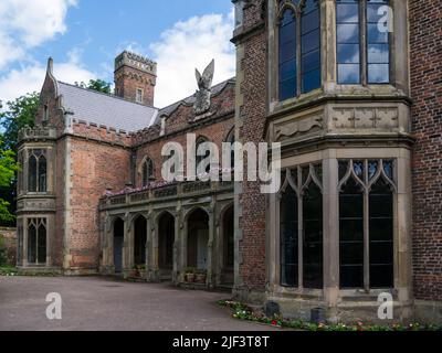 Ayscoughfee Hall construit en 1420 par le marchand de laine Richard Aylwin Spalding Lincolnshire Angleterre Royaume-Uni maintenant un musée avec entrée libre et des jardins ouverts à la TH Banque D'Images