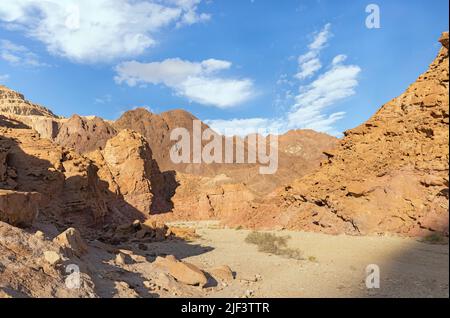 Magnifique Shkhoret Canyon dans le désert d'Arava en Israël Banque D'Images