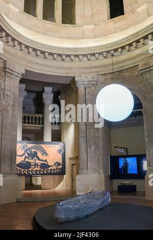 La Vieille Charité Marseille : exposition Objets migrateurs de 8 avril à 16 octobre, 2022 :Chapelle intérieure Banque D'Images