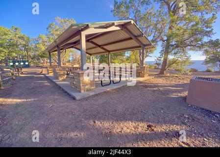 L'aire de pique-nique de Shoshone point au Grand Canyon Arizona. Parc public, aucune autorisation de l'hôtel requise. Banque D'Images