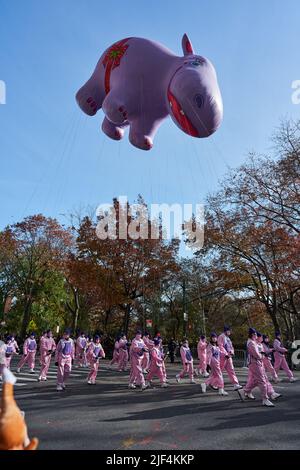 Manhattan, États-Unis - 24. 2021 novembre : défilé de Thanksgiving à New York, ballons à Macy's Parade Banque D'Images