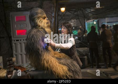 MAYHEW,CHEWBACCA,WALTER, STAR WARS: ÉPISODE VII - LA FORCE S'ÉVEILLE, 2015 Banque D'Images