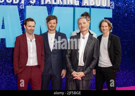 Les invités assistent à la première mondiale de Everybody's Talking about Jamie au Royal Festival Hall, qui présente: The Feeling Where: London, Royaume-Uni quand: 13 Sep 2021 Credit: Phil Lewis/WENN Banque D'Images