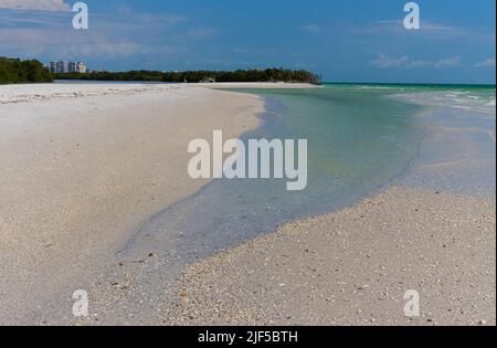 The Cut Between Sand Dollar Spit and Tigertail Beach, Marco Island, Floride, États-Unis Banque D'Images