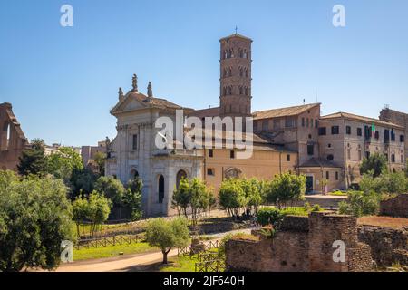 Basilique de Santa Francesca Romana dans le Forum romain (nom latin Forum Romanum), Rome, Italie, Europe. Banque D'Images