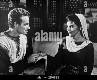 CHARLTON HESTON et HAYA HARAREET dans BEN-HUR 1959 réalisateur WILLIAM WYLER roman général Lew Wallace scénario Karl Tunberg musique Miklos Rozsa costume design Elizabeth Haffenden producteur Sam Zimbalist Metro Goldwyn Mayer Banque D'Images