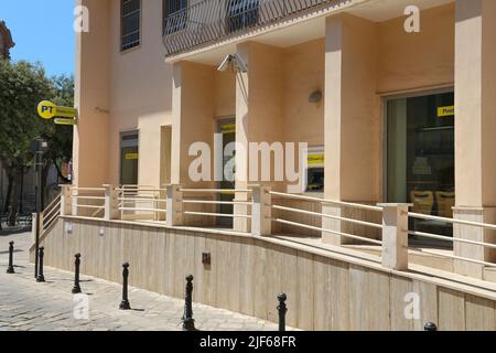 NARDO, ITALIE - 30 MAI 2017 : bureau de poste à Nardo, Italie. Poste Italiane (poste italien) est le fournisseur national de services postaux. Banque D'Images