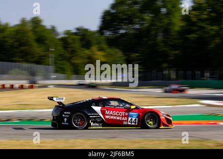 Monza, Italie, 30/06/2022, 44 BOULEAU Gustav (dnk), MOLLER Jens (dnk), GMB Motorsport, Honda NSX GT3, action pendant le 4th de la coupe Michelin le Mans 2022 sur l'Autodromo Nazionale di Monza de 1 juillet à 2, à Monza, Italie - photo Joao Filipe / DPPI Banque D'Images