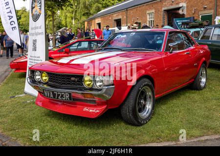 1976 Toyota Celica ‘NVA 723R’ en exposition au Scramble de juin qui a eu lieu au Bicester Heritage Centre le 19th juin 2022 Banque D'Images