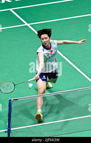 Kuala Lumpur, Malaisie. 30th juin 2022. Chen Yufei, de Chine, revient lors du match de 16 des femmes célibataires contre Busanan Ongbamrungphan en Thaïlande à l'Open 2022 de Malaisie à Kuala Lumpur, Malaisie, 30 juin 2022. Credit: Zhu Wei/Xinhua/Alay Live News Banque D'Images