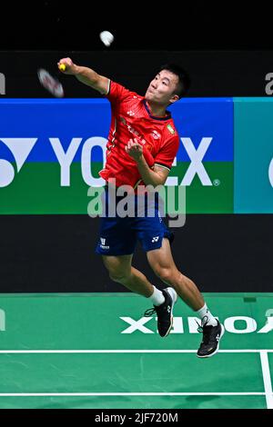 Kuala Lumpur, Malaisie. 30th juin 2022. Le lu Guangzu de Chine est en compétition lors de la manche masculin de 16 contre le Wang Tzu Wei de Taipei chinois à l'Open 2022 de Malaisie à Kuala Lumpur, Malaisie, 30 juin 2022. Credit: Zhu Wei/Xinhua/Alay Live News Banque D'Images