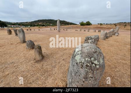 Le Xerez Cromlech, un complexe mégalithique près de la ville de Monsaraz dans le district d'Évora de la région de l'Alentejo au Portugal Banque D'Images