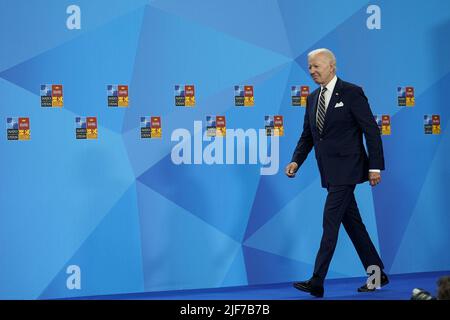 Madrid, Espagne. 30th juin 2022. Le président Joe Biden arrive à une conférence de presse le dernier jour d'un sommet de l'OTAN à Madrid, Espagne, jeudi, 30 juin 2022. Photo de Paul Hanna/UPI crédit: UPI/Alay Live News Banque D'Images