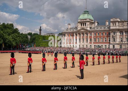 Horse Guards Parade, Londres, Royaume-Uni. 2 juin 2022. Trooping The Color, la parade d’anniversaire de la Reine, qui a eu lieu en année du Jubilé de platine. Banque D'Images