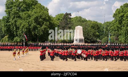 Horse Guards Parade, Londres, Royaume-Uni. 2 juin 2022. Trooping The Color, la parade d’anniversaire de la Reine, qui a eu lieu en année du Jubilé de platine. Banque D'Images