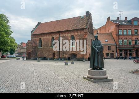 Lund, Suède - 9 juin 2022: Pendant l'époque médiévale, la voile sud de la cathédrale de Lund a été utilisée comme bibliothèque, ce qui était possible alors qu'il ne co Banque D'Images