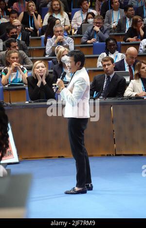 Maria Angelita Ressa co-fondatrice et PDG de Rappler et de son premier philippin à recevoir le prix Nobel de la paix, s'exprimant à Bonn, en Allemagne Banque D'Images