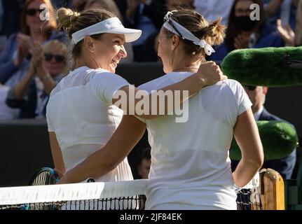 Londres, Royaume-Uni. 30th juin 2022. Belge Kirsten Flickens photographié après un deuxième match dans le tournoi féminin de singles entre Belge Flipkens (WTA190) et Roumain Halep (WTA18) lors du tournoi de tennis Grand Chelem de Wimbledon 2022 au All England tennis Club, dans le sud-ouest de Londres, en Grande-Bretagne, le jeudi 30 juin 2022. BELGA PHOTO BENOIT DOPPAGNE crédit: Belga News Agency/Alay Live News Banque D'Images