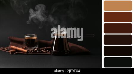 Jezve et tasse avec café turc chaud sur fond sombre. Différents motifs de couleur Banque D'Images