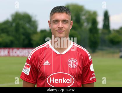 Ville de Düsseldorf, Allemagne. 30th juin 2022. Firo : 06/30/2022, football, 2nd Bundesliga, saison 2022/2023, séance photo, Séance de portrait, Fortuna Dusseldorf Portrait Kristoffer PETERSON/dpa/Alamy Live News Banque D'Images