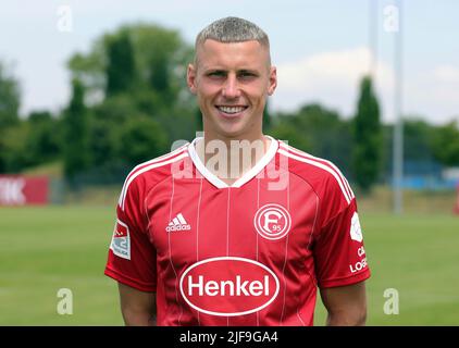 Ville de Düsseldorf, Allemagne. 30th juin 2022. Firo : 06/30/2022, football, 2nd Bundesliga, saison 2022/2023, séance photo, Séance de portrait, Fortuna Dusseldorf Portrait de Jakub PIOTROWSKI/dpa/Alamy Live News Banque D'Images