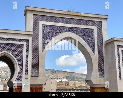 Porte Bab Rcif dans l'ancienne Médina de Fès Banque D'Images