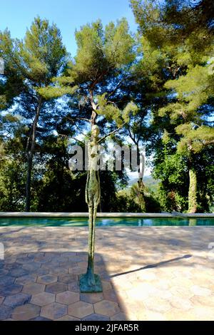 Fondation Maeght à St-Paul du-Vence Côte d'Azur une exposition d'art moderne et contemporain, dans un bâtiment du patrimoine artistique. Banque D'Images