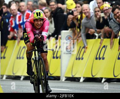 Suisses Stefan Bissegger d'EF Education-EasyPost photographiés en action lors de la première étape de la course cycliste Tour de France, un essai individuel de 13 km à Copenhague, Danemark, vendredi 01 juillet 2022. Le Tour de France de cette année a lieu du 01 au 24 juillet 2022 et commence par trois étapes au Danemark. BELGA PHOTO JASPER JACOBS Banque D'Images